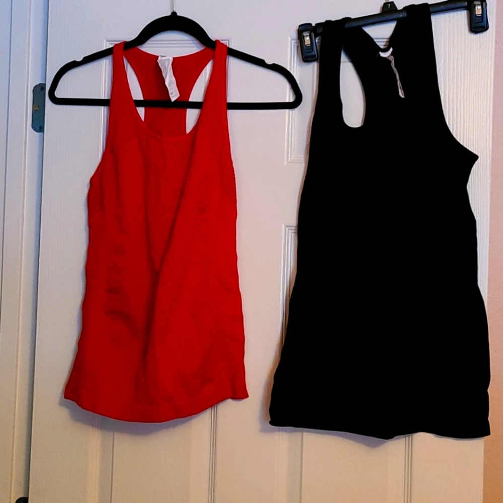 Set of Fabletics tanks